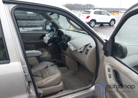 2001 Ford Escape Xlt from USA, damaged, VIN 1FMCU041X1KF31454